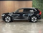 Volvo XC60 T6 AWD Recharge Ultra Bright Luchtvering | Trekhaak | 360 Camera | Head-Up Display | Harman Kardon | Adaptieve Cruise Control | Stoelverwarming voor+achter | Stuurwielverwarming | Schuifdak | Full LED Meesturende koplampen | Pilot Assist | BLIS Dode Hoek Detectie | Elektrische voorstoelen geheugen | Lederen bekleding | Zitting verlenging voorstoelen | Lederen dashboard | 20 Inch | Google Infotainment | Keyless Drive | Parkeersensoren voor+achter | Privacy Glass | Elektrisch bedienbare achterklep | DAB Radio | Apple Carplay/Android Auto | Alarm Klasse III | Draadloos telefoon opladen | Volvo On Call met mobiele App functie | Onyx Black Metallic |