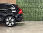 Volvo XC60 T6 AWD Recharge Ultra Bright Luchtvering | Trekhaak | 360 Camera | Head-Up Display | Harman Kardon | Adaptieve Cruise Control | Stoelverwarming voor+achter | Stuurwielverwarming | Schuifdak | Full LED Meesturende koplampen | Pilot Assist | BLIS Dode Hoek Detectie | Elektrische voorstoelen geheugen | Lederen bekleding | Zitting verlenging voorstoelen | Lederen dashboard | 20 Inch | Google Infotainment | Keyless Drive | Parkeersensoren voor+achter | Privacy Glass | Elektrisch bedienbare achterklep | DAB Radio | Apple Carplay/Android Auto | Alarm Klasse III | Draadloos telefoon opladen | Volvo On Call met mobiele App functie | Onyx Black Metallic |