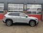 Toyota Corolla Cross Hybrid 140 Style Comfort, Manhatten Grey, Stoel en stuur verwarming, electrische achterklep,