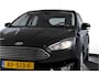 Ford Focus 1.0 Titanium 126 PK | Cruise | Voorruitverw. | PDC | NAV + App. Connect | ECC | Trekhaak | LM 17" |
