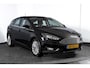 Ford Focus 1.0 Titanium 126 PK | Cruise | Voorruitverw. | PDC | NAV + App. Connect | ECC | Trekhaak | LM 17" |
