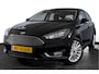 Ford Focus 1.0 Titanium 126 PK | Cruise | Voorruitverw. | PDC | NAV + App. Connect | ECC | Trekhaak | LM 17" |