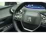 Peugeot 5008 1.2 PureTech Allure 130 PK | Automaat | Trekhaak | Parkeersensor | 7-Zits | Camera | Navigatie | Cruise Control | Airco | DAB+ | Getinte ramen