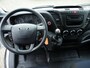 IVECO Daily 35C14 2.3 140PK, Airco, Dubbel lucht, Laadbak: L*B*H = 424*211*220 / Lading vastzetrail op 110 cm, Zijdeur rechtsachter, Laadklep Anteo 800 KG, Plateau van 160 cm, Met afstandsbediening en rolstops