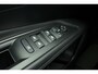 Peugeot 3008 1.2 PureTech Blue Lease Premium 130 PK | Handgeschakeld | Camera | Start/stop | Parkeersensor | Elektrisch bedienbare achterklep | Mirror Screen | 1e eigenaar