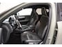 Volvo XC40 Recharge P8 AWD R-Design 3 fase [ Leder/Alcantara Stoelverwarming Trekhaak ]