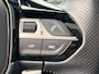 Peugeot e-2008 EV GT Pack 50 kWh SoH 90,9% / Warmtepomp / 3 Fase / Panoramadak / Adaptive cruise / Apple carplay / Pakeer assistent / Alcantara