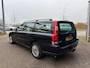Volvo V70 2.5T MOMENTUM