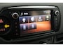 Toyota Yaris 1.0 VVT-i Trend | Origineel NL | Navigatie | Clima | Camera | 14 inch | Rijstrooksensor | Bluetooth