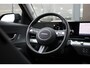 Hyundai Kona Electric Premium 65.4 kWh | Achteruitrijcamera 360 graden | Elektrische ramen voor en achter | Parkeersensoren voor en achter