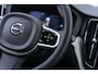 Volvo XC60 T6 Plug-in hybrid AWD Plus Dark | Stoel-/Stuurverwarming | Adaptive Cruise Control | 360 Camera | Dodehoekdetectie | Stoelverwarming achter | Keyless Entry | Schuif-/Kanteldak | Apple Carplay |