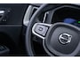 Volvo XC60 T6 Plug-in hybrid AWD Plus Dark | Stoel-/Stuurverwarming | Adaptive Cruise Control | 360 Camera | Dodehoekdetectie | Stoelverwarming achter | Keyless Entry | Schuif-/Kanteldak | Apple Carplay |