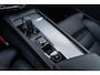 Volvo XC60 T6 Plug-in hybrid AWD Plus Dark | Stoel-/Stuurverwarming | Adaptive Cruise Control | 360 Camera | Dodehoekdetectie | Stoelverwarming achter | Keyless Entry | Schuif-/Kanteldak | Apple Carplay |