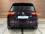 Volkswagen Tiguan 1.5 TSI R-Line | Vol leer | Harman/Kardon | HUD | Navi | Memory | Adaptive Cruise | DAB | Carplay | 20' inch