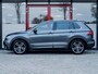 Volkswagen Tiguan 1.5 TSI ACT Highline Business R | DEMO | Matrix LED | Head-Up | Camera | Navigatie | Stoelverwarming | Climate Control | Adaptieve Cruise Control ACC | Metallic Lak | Elektrische Klep | Parkeer Assistent |