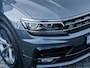 Volkswagen Tiguan 1.5 TSI ACT Highline Business R | DEMO | Matrix LED | Head-Up | Camera | Navigatie | Stoelverwarming | Climate Control | Adaptieve Cruise Control ACC | Metallic Lak | Elektrische Klep | Parkeer Assistent |
