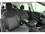 Peugeot 208 1.2T Blue Lease Allure 110pk | Navigatie | Climate Control | Parkeersensoren achter | 16'' LM Velgen | Cruise Control | Elektrische ramen voor & achter | Slechts 38.706 km!