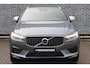 Volvo XC60 2.0 T5 R-Design | Luchtvering | Harman Kardon Audio | Keyless Entry | Achteruitrijcamera | Head-up Display | Panoramadak | LED Koplampen Adaptief | BLIS | Cruise Control Adaptief | Trekhaak