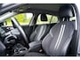 BMW 1-Serie 118i Business Edition NAP Sportstoelen Leder/stof Led koplampen Apple Carplay PDC v+A