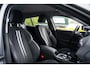 BMW 1-Serie 118i Business Edition NAP Sportstoelen Leder/stof Led koplampen Apple Carplay PDC v+A