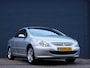 Peugeot 307 CC 2.0-16V NETTE AUTO! LEER! CRUISE! CLIMA! 4 SEIZOENEN BANDEN! LM VELGEN!