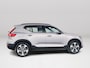 Volvo XC40 B4 Plus Dark Modeljaar 2026 | Parkeercamera | Harman Kardon | Stoel- en Stuurverwarming | Trekhaak