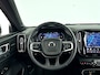 Volvo XC40 B4 Plus Dark Modeljaar 2026 | Parkeercamera | Harman Kardon | Stoel- en Stuurverwarming | Trekhaak
