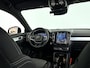 Volvo XC40 B4 Plus Dark Modeljaar 2026 | Parkeercamera | Harman Kardon | Stoel- en Stuurverwarming | Trekhaak