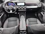 Mercedes-Benz EQB 250+ Business Solution AMG 7p. 71 kWh | Derde zitrij | Nightpakket | Smartphone integratie | Panoramaschuifdak | Memorypakket | Augmented Reality navigatie | Head-up display | 360° camera |