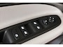 Fiat 600 600e La Prima 54 kWh Pt. Lease va €499,- Leder Achteruitrijcamera Stoelverwarming Apple CarPlay