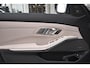 BMW 3-Serie 320e M-Sport ACC Head Up Elc Stoelen Leder Camera