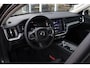 Volvo S60 2.0 B4 Plus Bright | Nappa Leder met stoelventilatie | Trekhaak | Premium Audio by Harman Kardon | Visual Park Assist | Verwarmbare voorstoelen | Elek. bedienbare voorstoelen met geheugen | Driver Assistance | Panoramadak | Verwarmbaar stuurwiel | Adaptieve cruise control met Pilot Assist | Blis | Google Maps | Google Assistant | Apple Carplay | Keyless | Verwarmbare achterbank | 18 Inch |