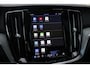 Volvo S60 2.0 B4 Plus Bright | Nappa Leder met stoelventilatie | Trekhaak | Premium Audio by Harman Kardon | Visual Park Assist | Verwarmbare voorstoelen | Elek. bedienbare voorstoelen met geheugen | Driver Assistance | Panoramadak | Verwarmbaar stuurwiel | Adaptieve cruise control met Pilot Assist | Blis | Google Maps | Google Assistant | Apple Carplay | Keyless | Verwarmbare achterbank | 18 Inch |
