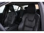 Volvo S60 2.0 B4 Plus Bright | Nappa Leder met stoelventilatie | Trekhaak | Premium Audio by Harman Kardon | Visual Park Assist | Verwarmbare voorstoelen | Elek. bedienbare voorstoelen met geheugen | Driver Assistance | Panoramadak | Verwarmbaar stuurwiel | Adaptieve cruise control met Pilot Assist | Blis | Google Maps | Google Assistant | Apple Carplay | Keyless | Verwarmbare achterbank | 18 Inch |