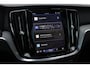 Volvo S60 2.0 B4 Plus Bright | Nappa Leder met stoelventilatie | Trekhaak | Premium Audio by Harman Kardon | Visual Park Assist | Verwarmbare voorstoelen | Elek. bedienbare voorstoelen met geheugen | Driver Assistance | Panoramadak | Verwarmbaar stuurwiel | Adaptieve cruise control met Pilot Assist | Blis | Google Maps | Google Assistant | Apple Carplay | Keyless | Verwarmbare achterbank | 18 Inch |