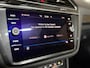 Volkswagen Tiguan 1.5 TSI ACT Highline | Pano | 360° Camera | Adaptive Cruise | HUD | Alcantara | 18' inch
