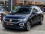 Volkswagen T-Roc 2.0 TSI 4Motion R-Line PANO CAMERA BEATS TREKHAAK 19 INCH DODEHOEK VIRTUAL DASH