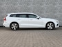 Volvo V60 2.0 B3 Business Pro | Adaptive cruise control | Stoel- en stuurverwarming | Parkeersensoren voor + achter | Achteruitrijcamera | Voorruitverwarming | Dode hoek detectie BLIS | 17" velgen |