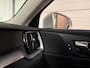 Volvo V60 B3 Aut. Business Edition Stoel en Stuurwielverwarming | Parkeercamera | Parkeersensoren voor+achter | 17 Inch | Cruise Control | Climate Control L+R | DAB Radio | Apple Carplay/Android Auto | Volvo On Call met mobiele App functie |