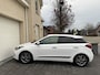 Hyundai i20 1.0 T-GDI 120pk Automaat Navi Leder Carplay Camera Keyless Stuur en StoelVerwaming DAB Clima 17" Pdc
