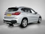 BMW X1 sDrive18i High Executive | AUTOMAAT | PANORAMADAK | HEAD-UP DISPLAY | STOELVERWARMING | ACHTERUITRIJCAMERA | TREKHAAK | ELEKTRISCHE ACHTERKLEP |