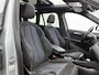 BMW X1 sDrive18i High Executive | AUTOMAAT | PANORAMADAK | HEAD-UP DISPLAY | STOELVERWARMING | ACHTERUITRIJCAMERA | TREKHAAK | ELEKTRISCHE ACHTERKLEP |