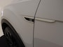 Volkswagen T-Roc 1.0 TSI R-Line | Achteruitrijcamera | Parkeerassistent | Black style | Digital cockpit Pro | Adaptieve cruise control | Navigatie | CarPlay |