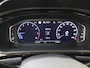 Volkswagen T-Roc 1.0 TSI R-Line | Achteruitrijcamera | Parkeerassistent | Black style | Digital cockpit Pro | Adaptieve cruise control | Navigatie | CarPlay |