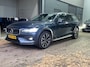Volvo V60 Cross Country B5 AWD Pro | Massage | Head-Up | Panoramadak | ACC | Trekhaak | BLIS