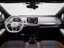 Volkswagen ID.4 First 77 kWh 204 PK | Navigatie | Camera | Stoelverwarming | Adaptive cruise control | Parkeersensoren | Climate control |