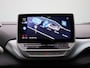 Volkswagen ID.4 First 77 kWh 204 PK | Navigatie | Camera | Stoelverwarming | Adaptive cruise control | Parkeersensoren | Climate control |