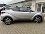 Toyota C-HR 1.8 Hybrid Bi-Tone Plus | Stuur+stoelverwarming | JBL | Sensoren