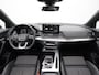 Audi Q5 50 TFSI e 299 pk S-tronic S-Line | Panoramadak | Trekhaak | 360 camera | Elektr. verstelbare stoelen | Side Assist | Afgevlakt sportstuur