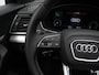 Audi Q5 50 TFSI e 299 pk S-tronic S-Line | Panoramadak | Trekhaak | 360 camera | Elektr. verstelbare stoelen | Side Assist | Afgevlakt sportstuur